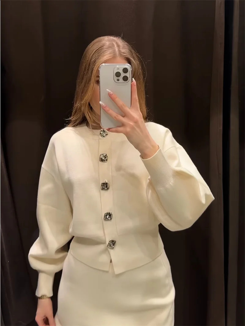 Womens Slim Fit 2Piece Retro Knitted Sweater Jacket Stylish HighWaisted Casual Mini Skirt Streetwear 250318