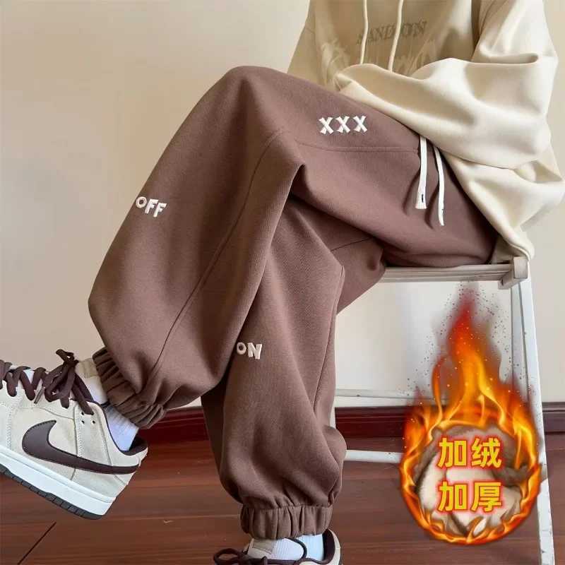 Winter Thickened Fleece Mens Pants Warm Casual Embroidery Letter Fleece Liner Thick Trousers Outdoor Thermal Warm Sweatpants X250319