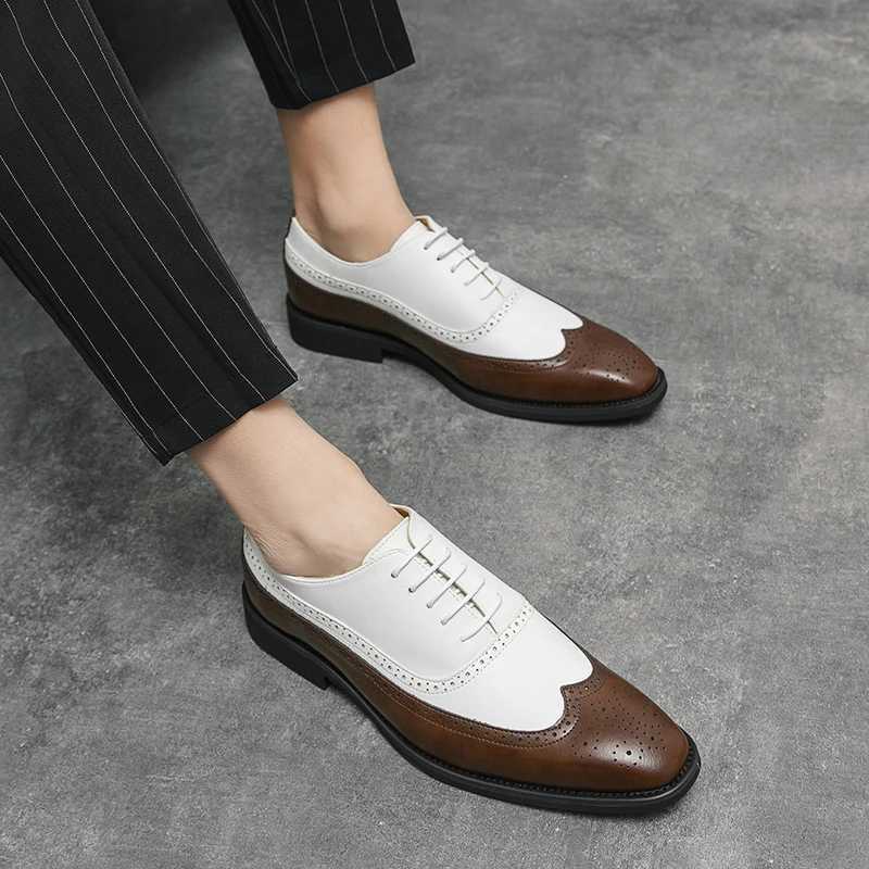 Mens Wingtip detailed dress shoes Business Two Te Oxford shoes used for wedding partiesXJ250319
