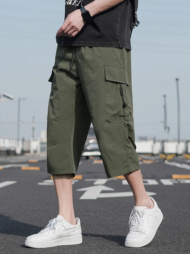 Summer mens cargo shorts multi pocket sweatshirt breathable quick drying cow leg pants loose breeze 250319