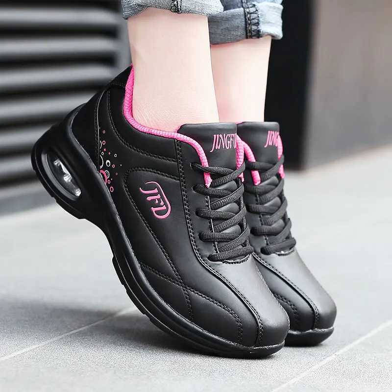Sports running shoes for women outdoor breathable and comfortable lightweight sports shoes for couples air cushion Z250319