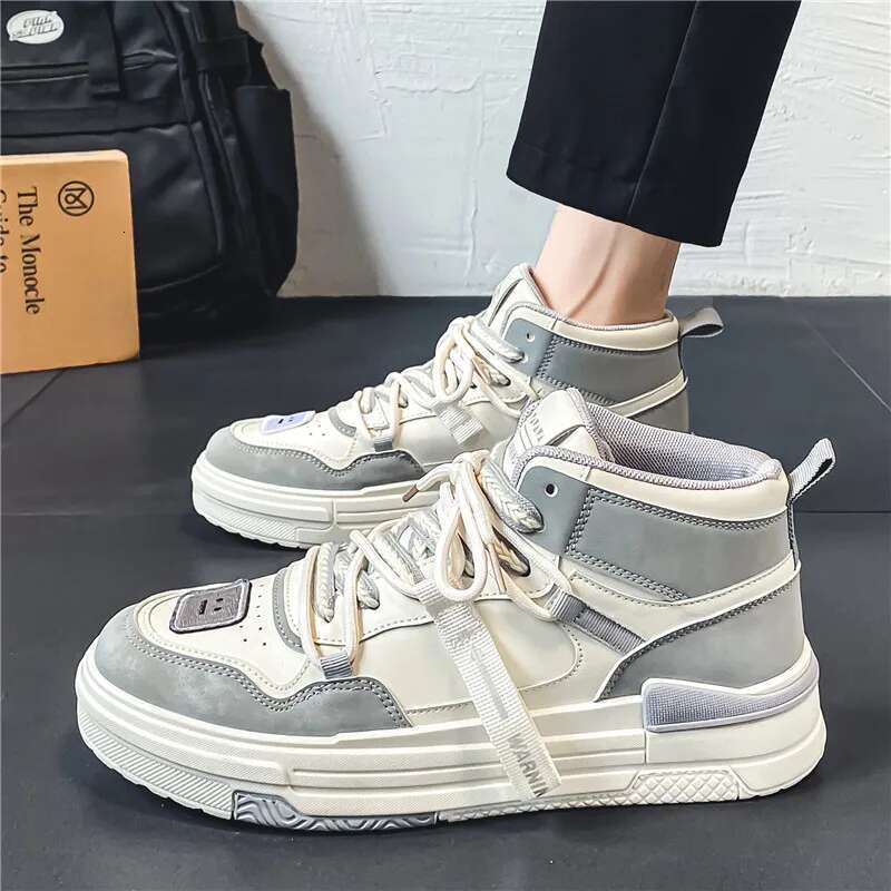 Men's casual vulcanized sports outdoor men's sports shoes with soft soles/walking shoes
