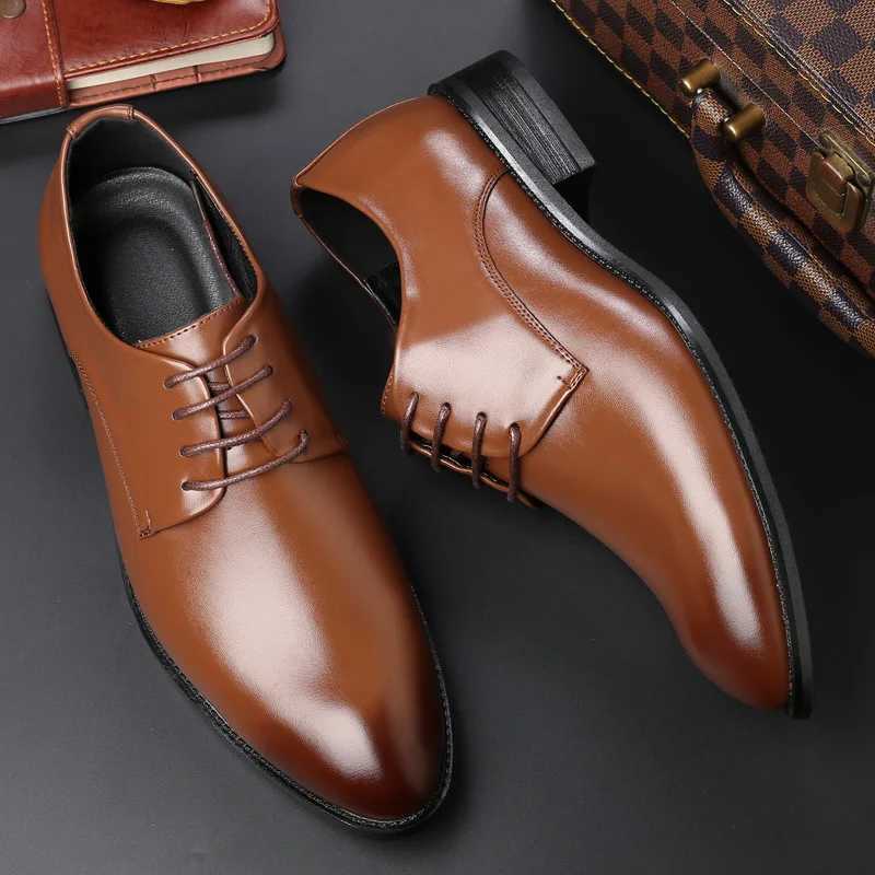 Mens breathable leather shoes formal business shoes Pointed toe lace wedding shoes mens plus size mens shoesXJ250319