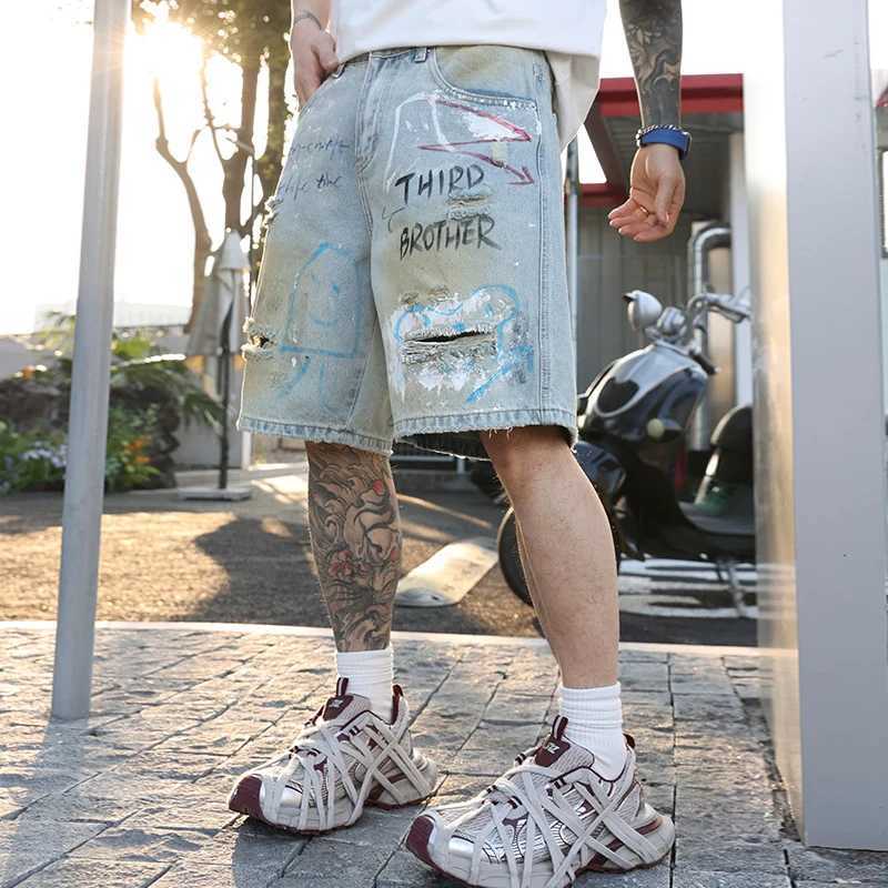 3505 Summer US High end Trend Graffiti Printed Hole Loose Full Match Jeans Shorts Mens Pants W250319