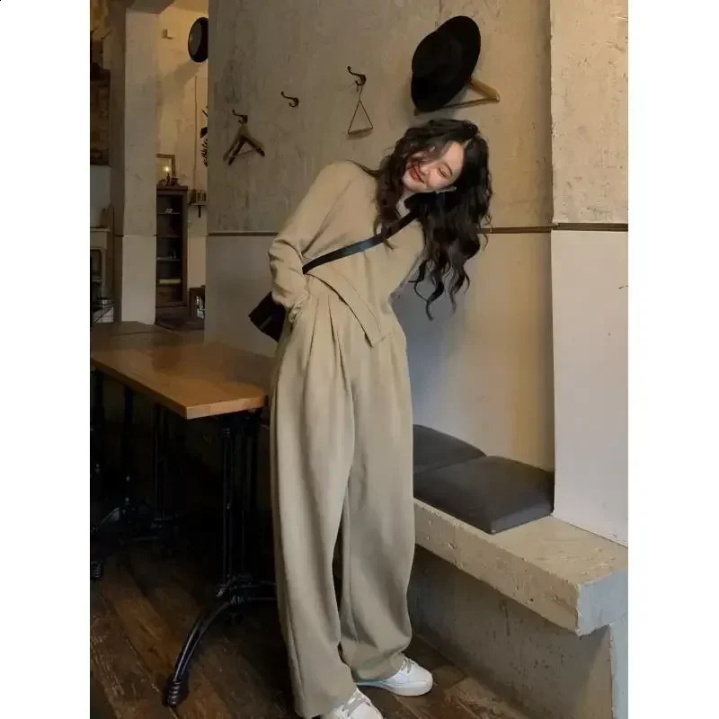 Jogging Suits for Women Retro Hong Kong Style Chic Autumn Winter High Street Casual Sweatshirt Wide-leg Pants Two-piece Set 250318