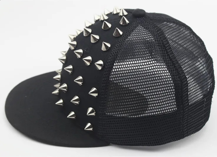 Men and Womens Rivet Flat Hat Punk Rock Hip Hop Stud Baseball Caps Male Female Youth Teenagers Boys Girls 250318