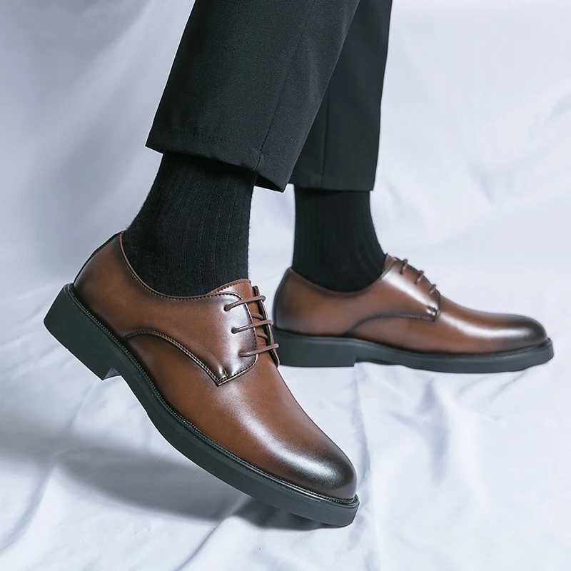 Spring and autumn soft soled comfortable casual shoes for mens outdoor hiking shoes high-end high-quality mens dress shoesXJ250319