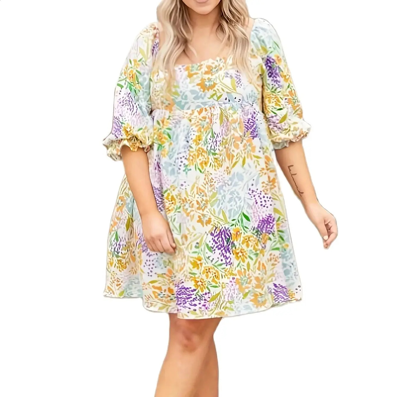 2024 Plus Size Small Flower Square Collar Dress with Bubble Sleeves Loose Straight Skirt Elegant Warm and Fashionable 250319