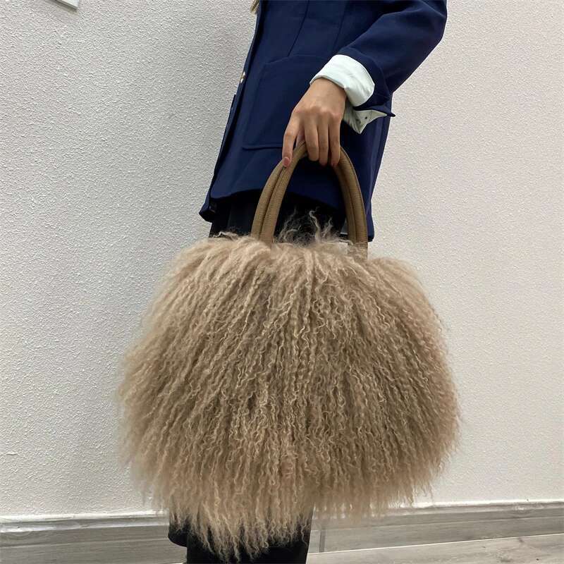 Factory Wholesale New Fashion Design Real Mongolian Lamb Sheep Fur Shoulder Bag