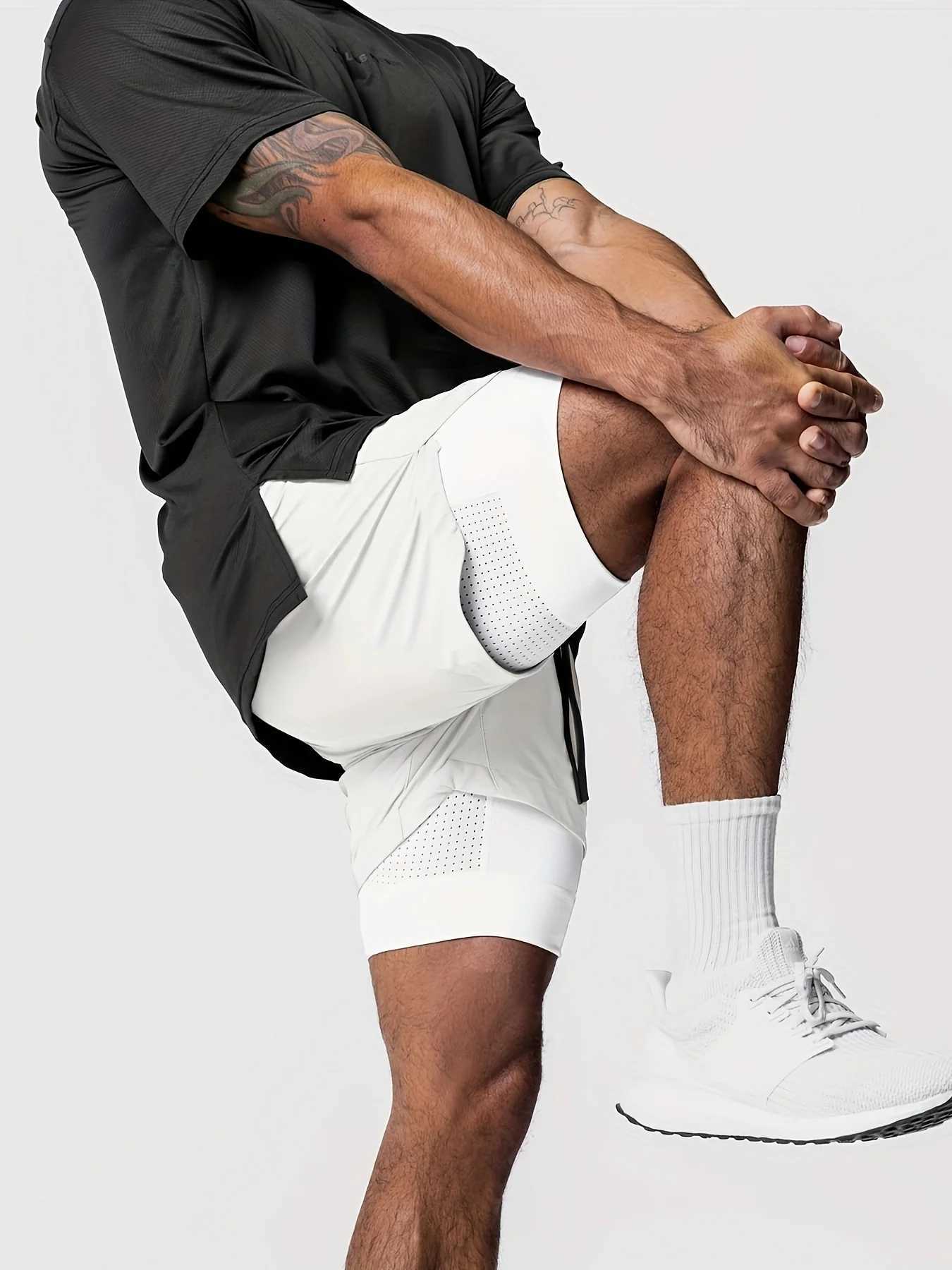 Sports shorts for men double layered quarter quick drying elastic basketball running training equipment deep squat fitness W250319