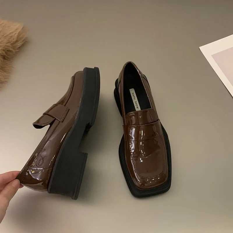Womens luxury Loafers Fi square toe platform womens pump design evening party high heels womens casual solid shoesXJ250319