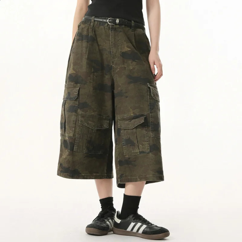 Summer mens retro high waisted wide leg camouflage leggings with multiple pockets multi-functional workwear and straight leg jeans 250317
