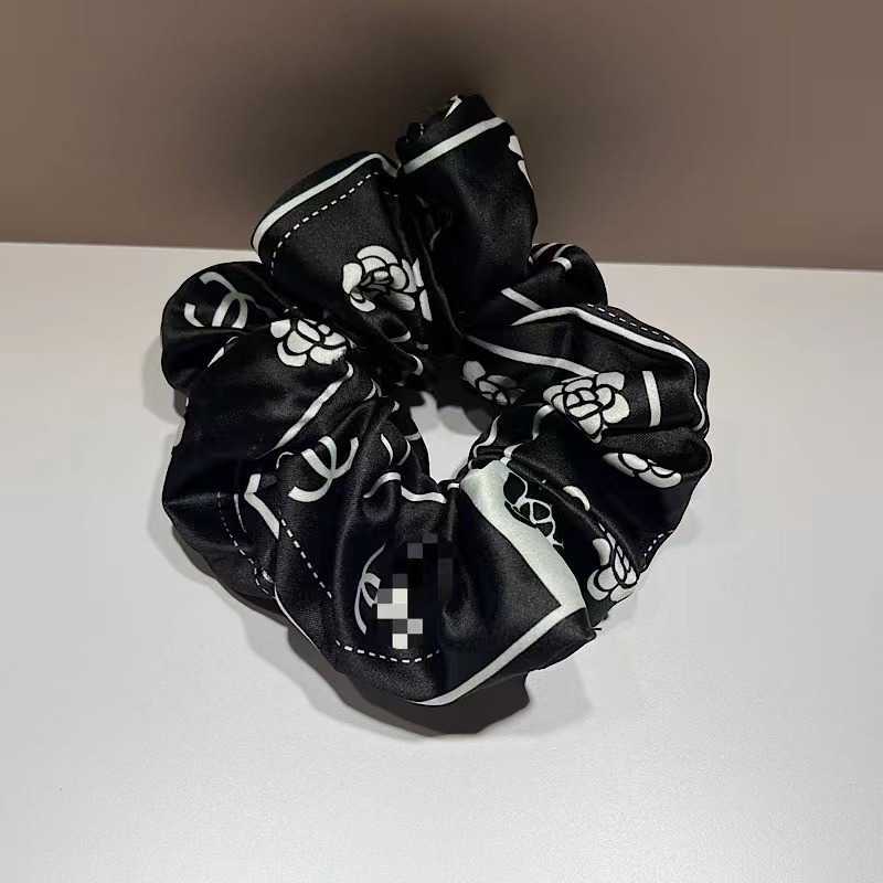 Hair Rubber Bands Black and White Camellia Large Intestine Headband Satin Small Fragrance Temperament Versatile Hair Tie Accessory H250318