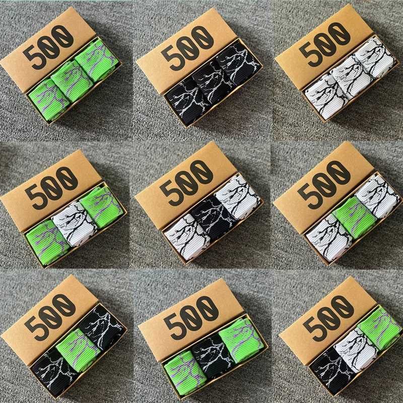 3 pairs of gift boxes with matching colors including cotton socks for couples street dance skateboards and sports socks for men and women X250319