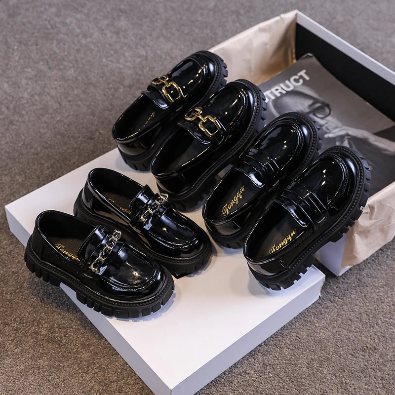 Childrens Soft Cushion Platform Patent Leather Modern Neutral Boys and Girls Shoes Anti slip Autumn Casual 2636 250319