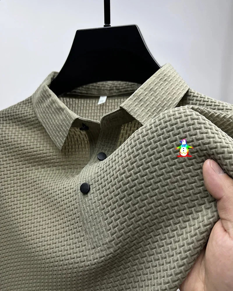 Munsing wear Summer Mens Ice Silk Polo Shirt Solid Hollow Short Sleeve Polo Shirt Mens Business T-shirt Slim Fit Polo Shirt 250317