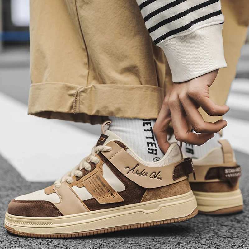 2025 Summer Autumn Trend Skate Shoes Sneakers Men Designer Shoes Skateboard Low-cut Flat Stars Shoes Man Sneakers Y250318