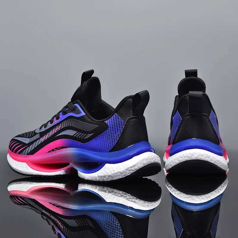 Carbon fiber board mens running shoes womens breathing sports running shoes new pads ultra light training sports shoes Z250319
