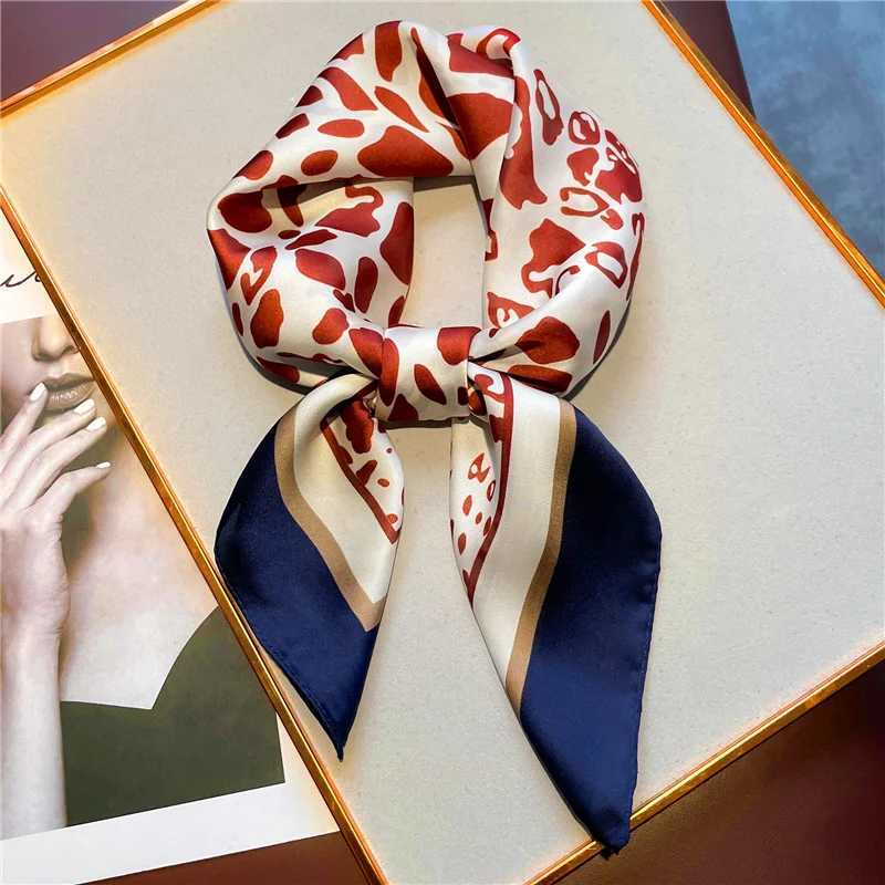 70cm Square Luxury Silk Scarf for Women with Leopard Pattern and Small Hair Scarf for Womens Handkerchiefs X250319