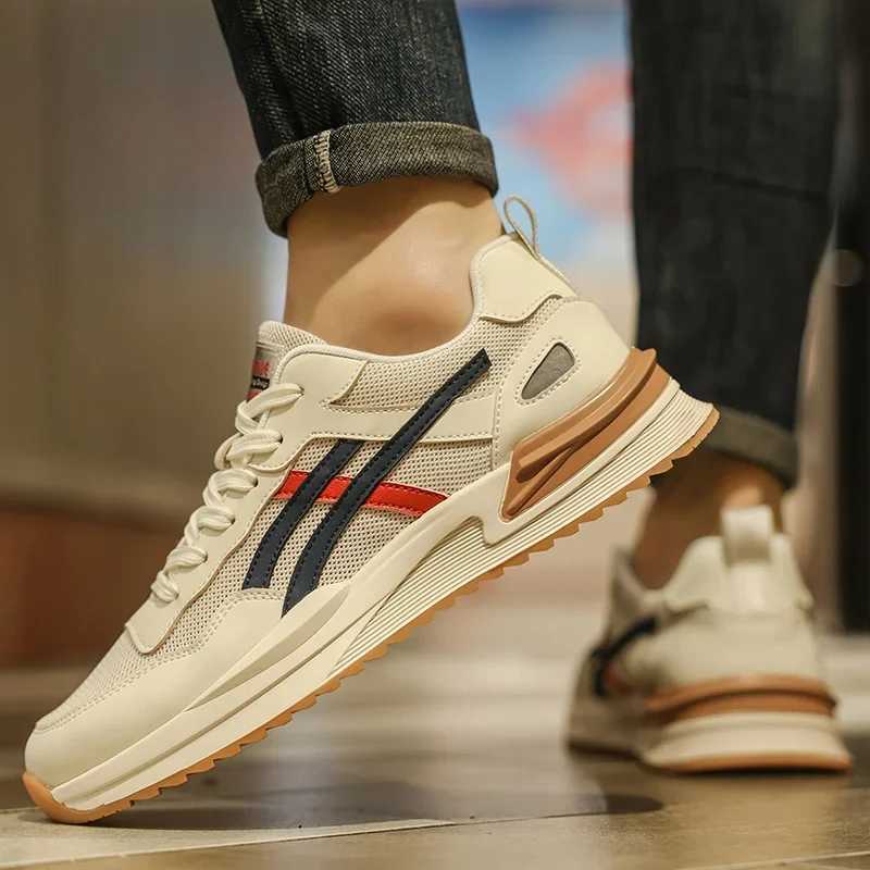 Mens Shoes Summer 2024 New FAshion Casual Sports Shoes Mens Spring/Summer Mesh Breathable Stripe Lacing Shoes Z250319