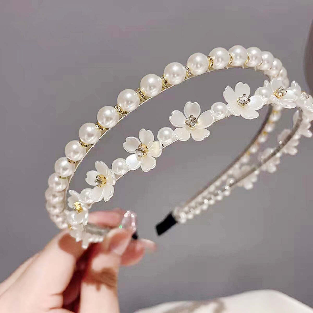 High-Quality Double Layered Pearl Flower Hair Ornament Ideal for Bridesmaids and Special Occasions