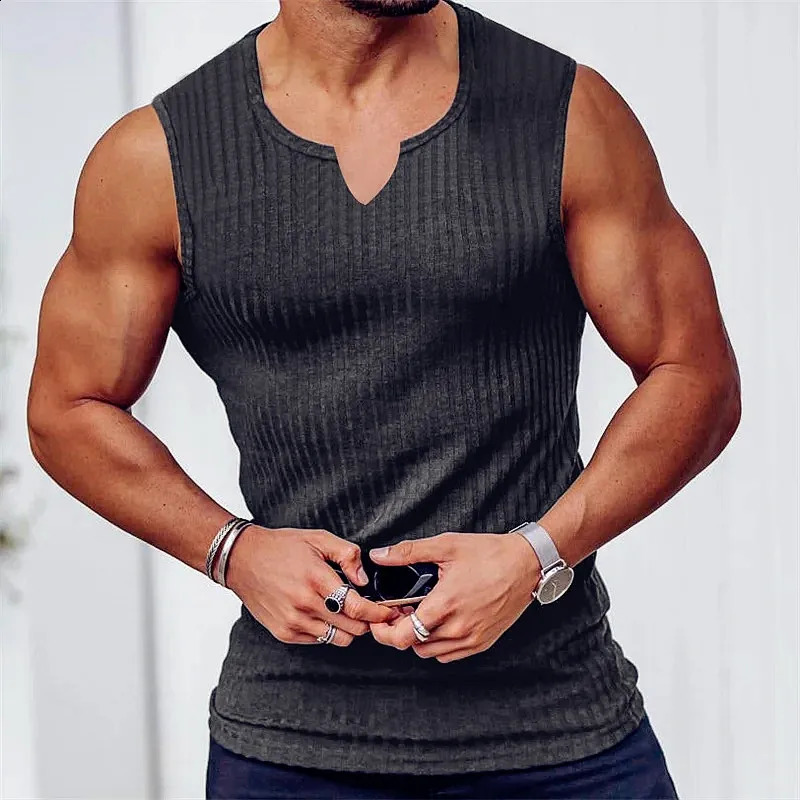 2024 Summer men Vneck Vest stripe gym Tank top Men Fitness sleeveless shirt Exercise Sports Undershirt Gyms train vest 250319
