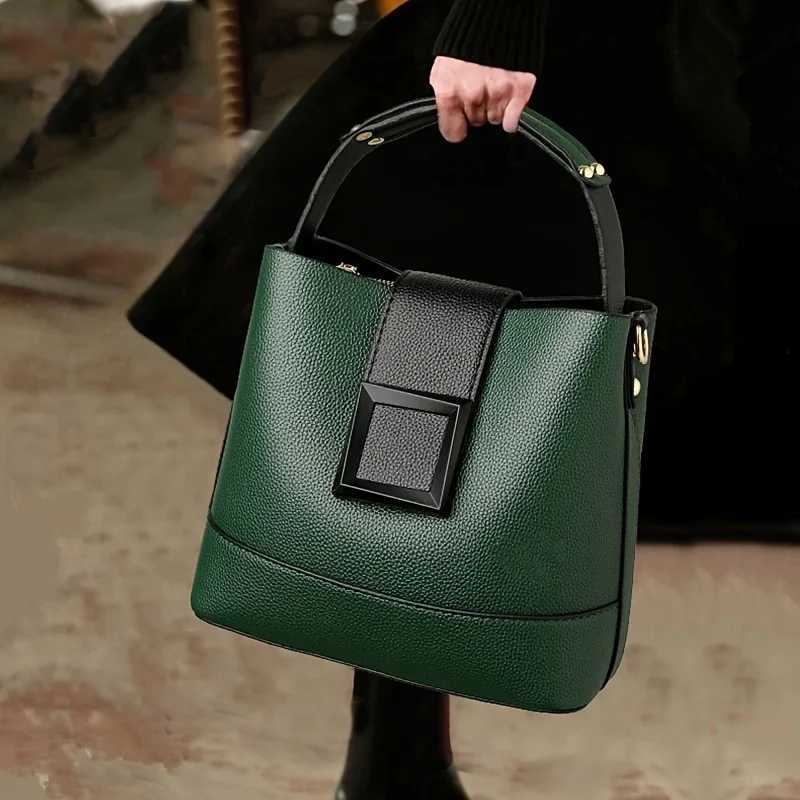 New Arrival Womens leather bucket bag fashionable top handle comfortable shoulder strap stylish avant-garde design handbag shoulder cross body bag T25
