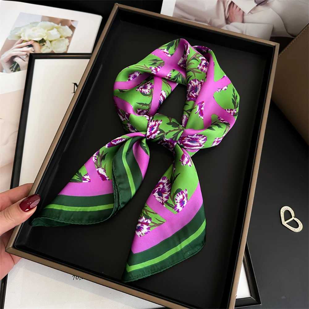 Green printed square scarf elegant satin decorative neck scarf for spring and summer sun protection and windproof scarves X250319