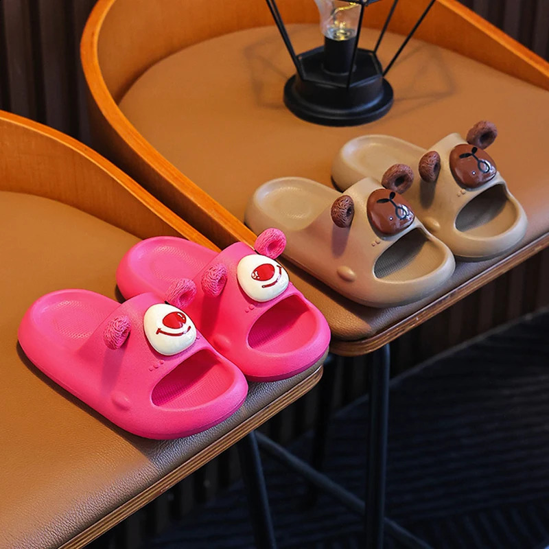 Summer 4-11 Childrens Slide Cute Bear Comfortable Sandals Suitable for Girls and Boys Non slip Beaver Flip Cover Family Childrens Shoes 250318