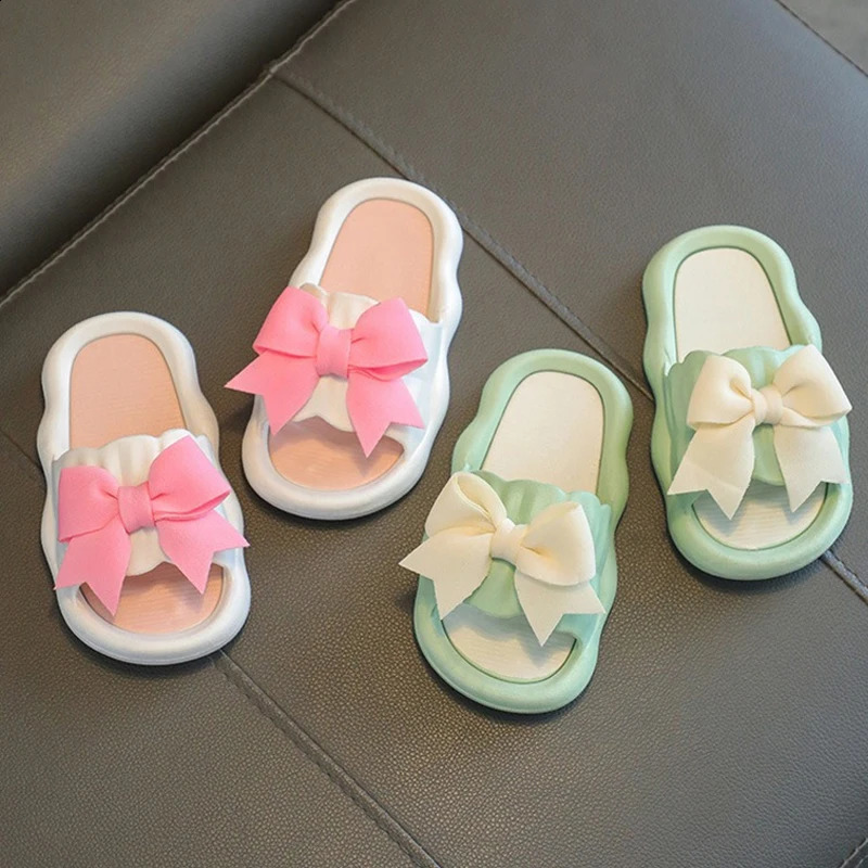 Summer Kids Home Shoes Anti Slip Soft Sole Girls Bath Slipper Cartoon Cute Flower Bow Princess Slippers Children Beach Shoes 250318