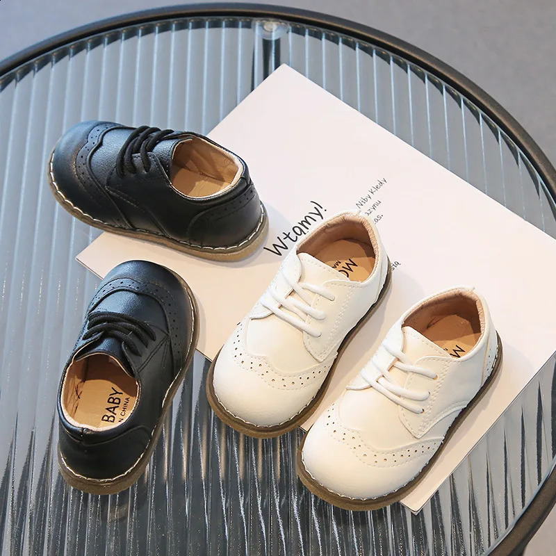 Boys and girls Loafers fashionable childrens sports board shoes comfortable leather 250319