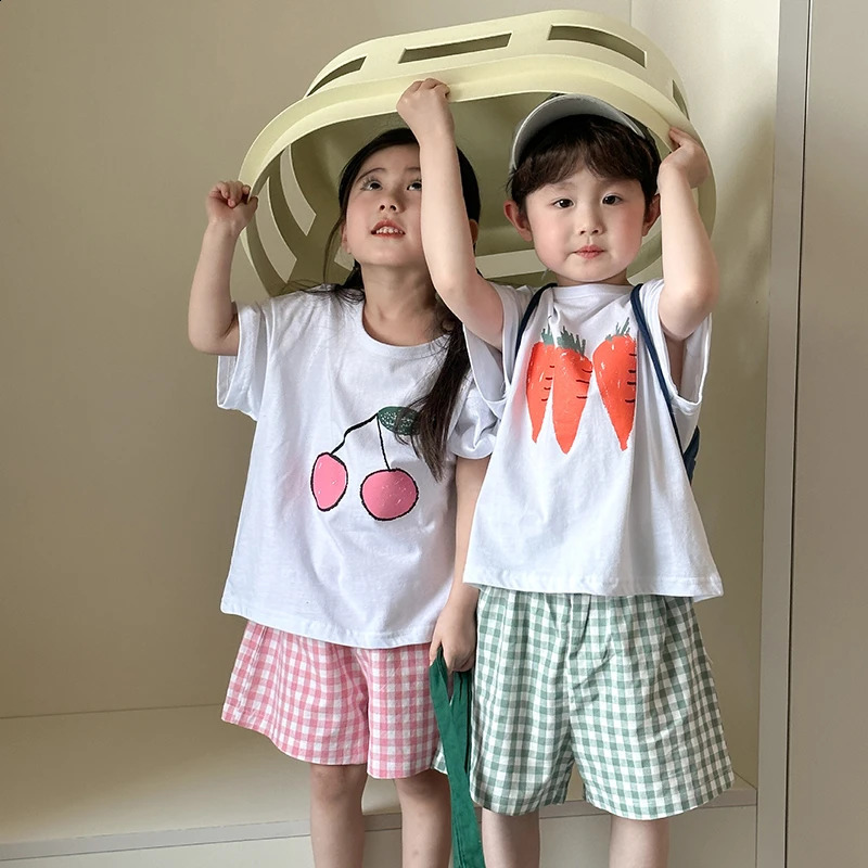 Summer Kids Cotton T-shirt Sets 1-10Y Fruit Patterns Tee and Plaid Shorts Suit for Boys and Girls Childrens Home Clothing 250319
