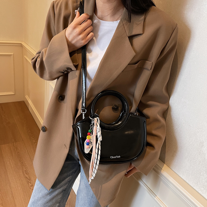 Korean Niche Hand-Held Vegetable Basket Small Women's 2025 New Trendy And Fashionable Bucket Versatile Ins Crossbody Bag Fashion Shoulder Bags