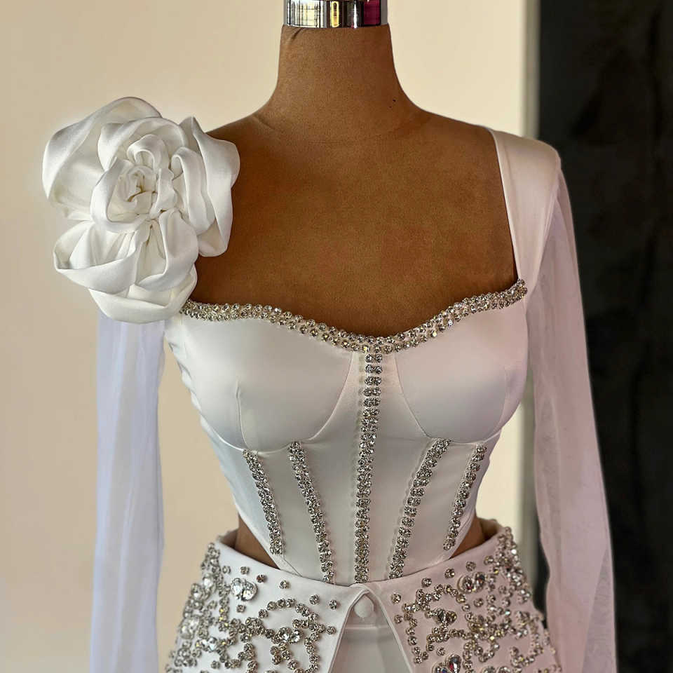 Fashion Mini Evening Dresses Sheer Neck Long Sleeves Gown Crystal Handmade wer Short Prom Party Dress Custom Made
