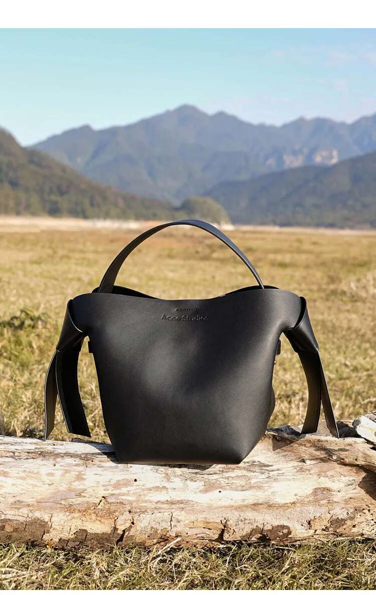 Light Brand Design Bucket Leather Retro Fashion Simple Niche Bow Shoulder Bag Women's Handbag