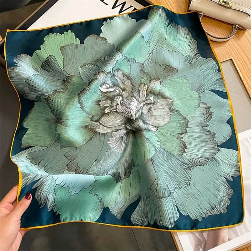 70*70cm Luxury Brand Designer Silk Square Scarf for Wen Satin Shawls Scarves Hjiab Bandana Hair Band Wrist Fashion 2023 X250319