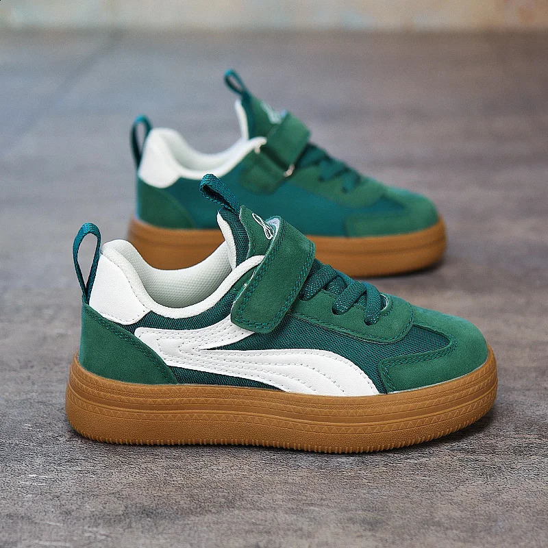 2025 Fashion Kids Skateboard Shoes Breathable Sports Shoes Children Green Casual Sneakers Girls Boys Training Shoes 250319