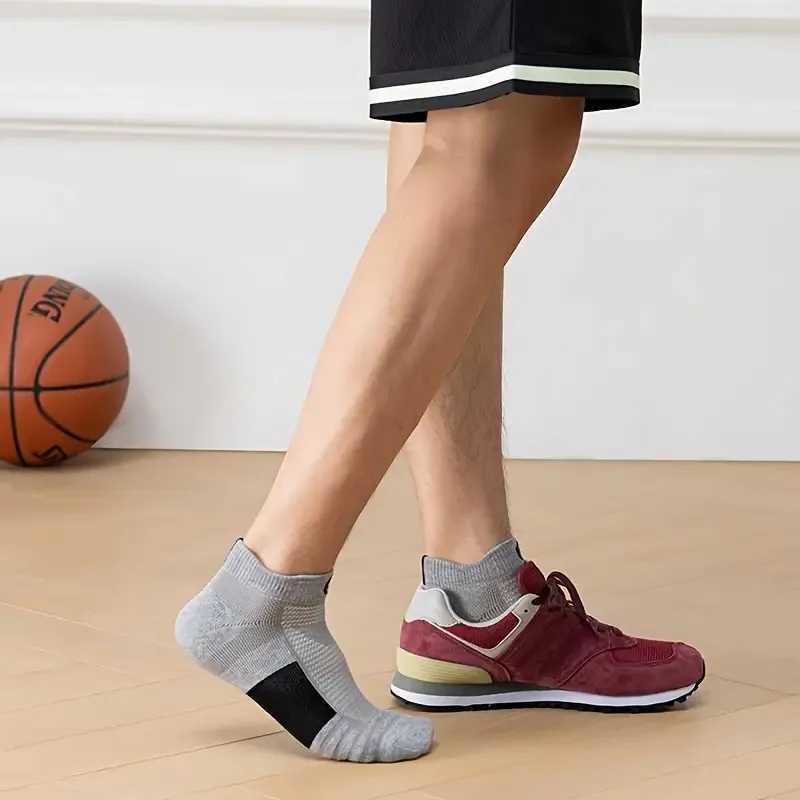 1/6 Pairs Men Basketball Sports Socks Soft Comfortable Sweat Absorbing Breathable Running Shock-Absorbing Anti Slip Low Top Sock X250319