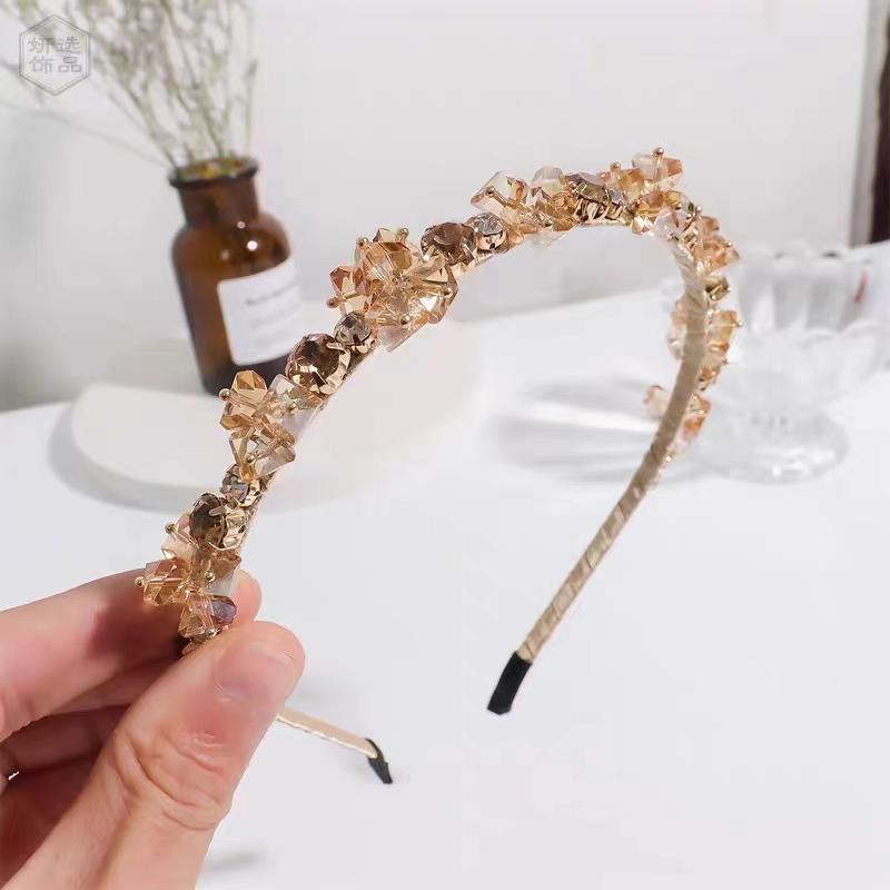 Artisanal Luxury Crystal Headpiece for Ladies Versatile Accessory for Special Occasions and Casual Outfits