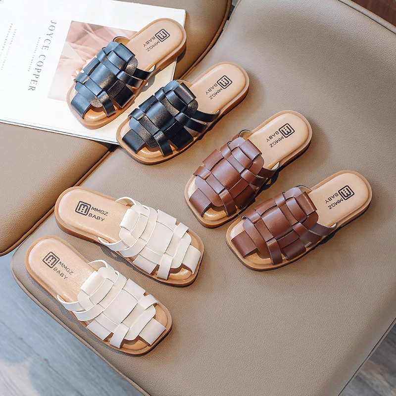 Girls sandals woven toe covers three color classic daily childrens slides summer anti slip vacation solid color childrens shoes 250318