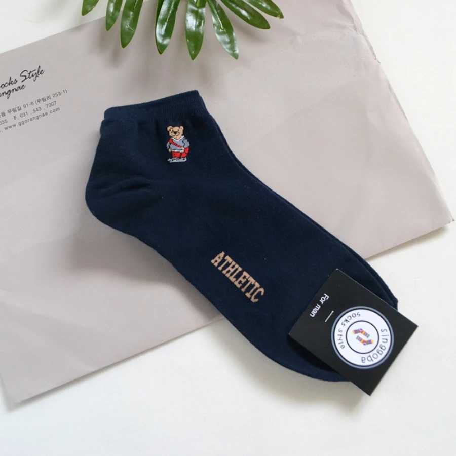 1 pair of gentleman cartoon bear mens socks thin cotton Harajuku breathable business summer autumn mens boat socks ankle socks X250319