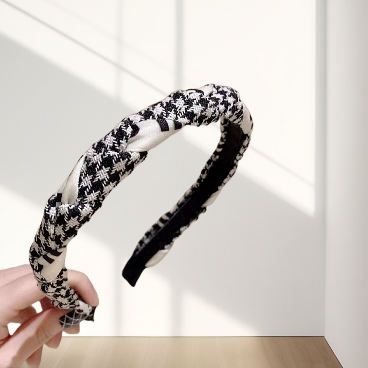 Fashionable Check Print Hair Accessory - Adjustable Headband for Festivals & Parties