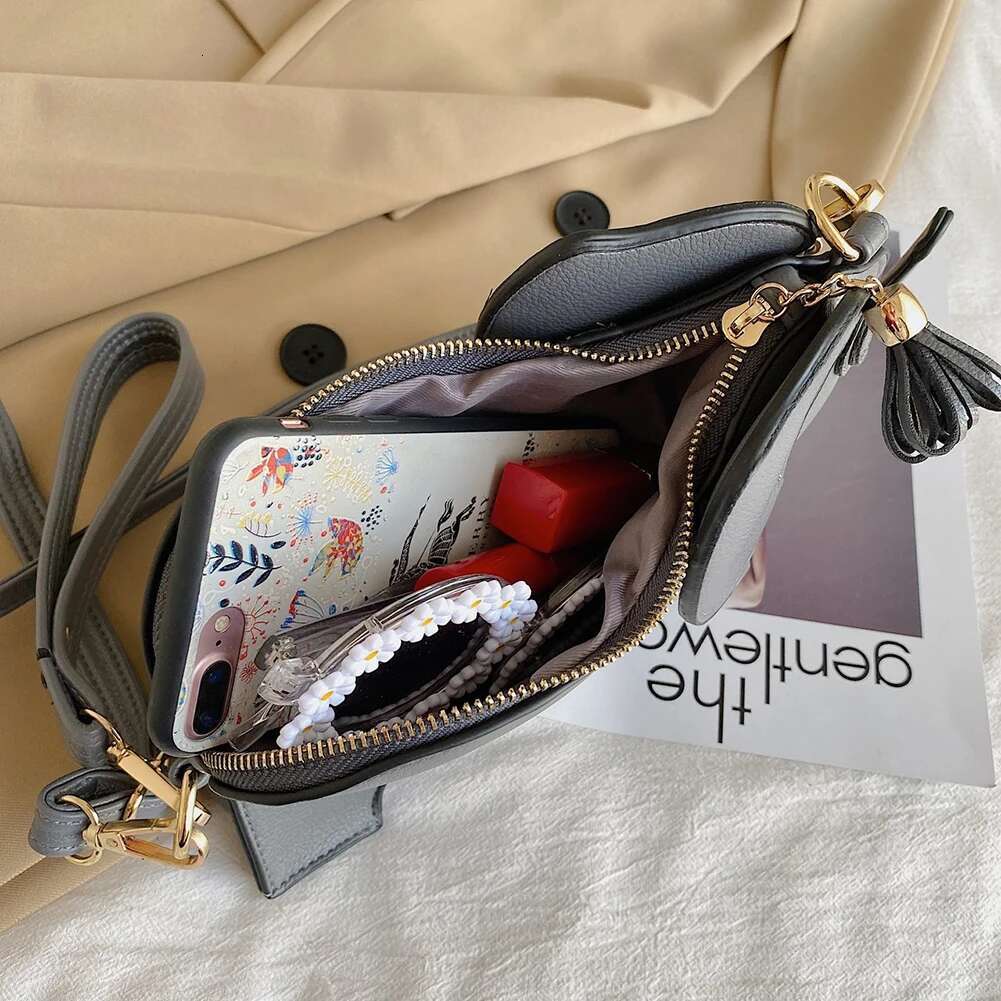 2025 New Fashionable Women's Crossbody Bag Fun Elephant shaped Shoulder Bag Designer Casual Wallet Women's Wristband Handbag Trendy Shoulder