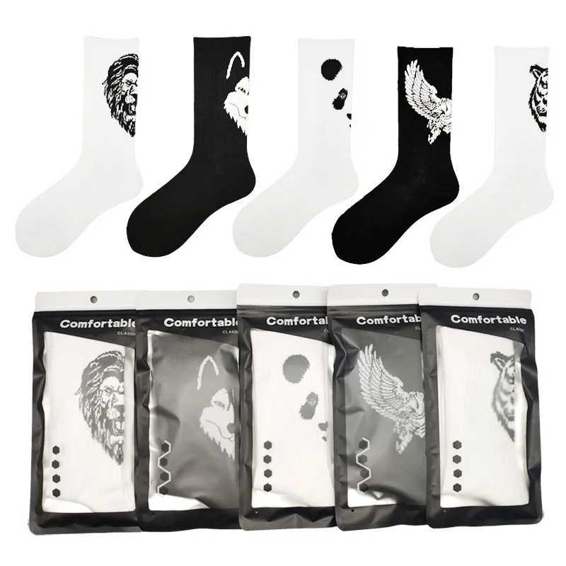 Mens socks cotton animal print college style cartoon black and white panda lion eagle tiger wolf sports shorts hip-hop mens socks X250319
