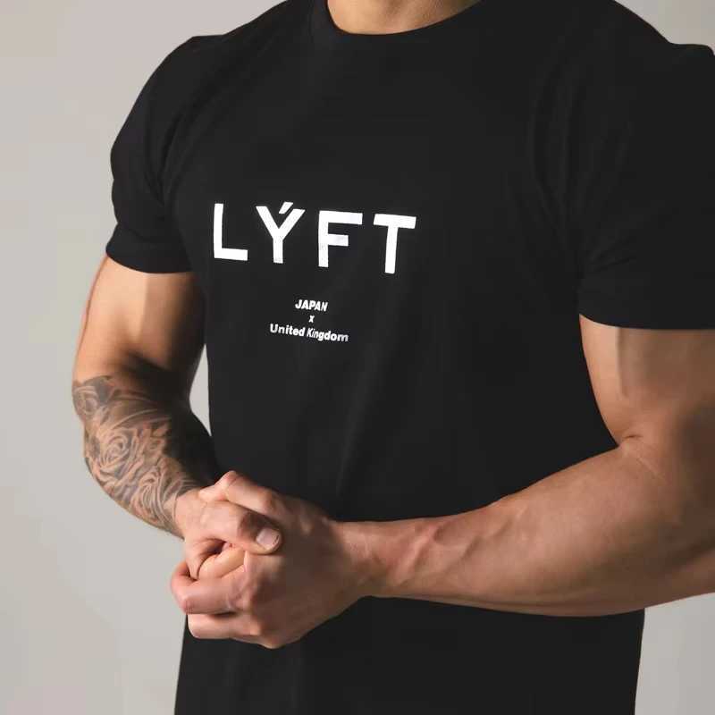 Japanese LYFT mens running T-shirt short sleeved cotton T-shirt casual printed T-shirt gym fitness exercise mens T-shirtT250318
