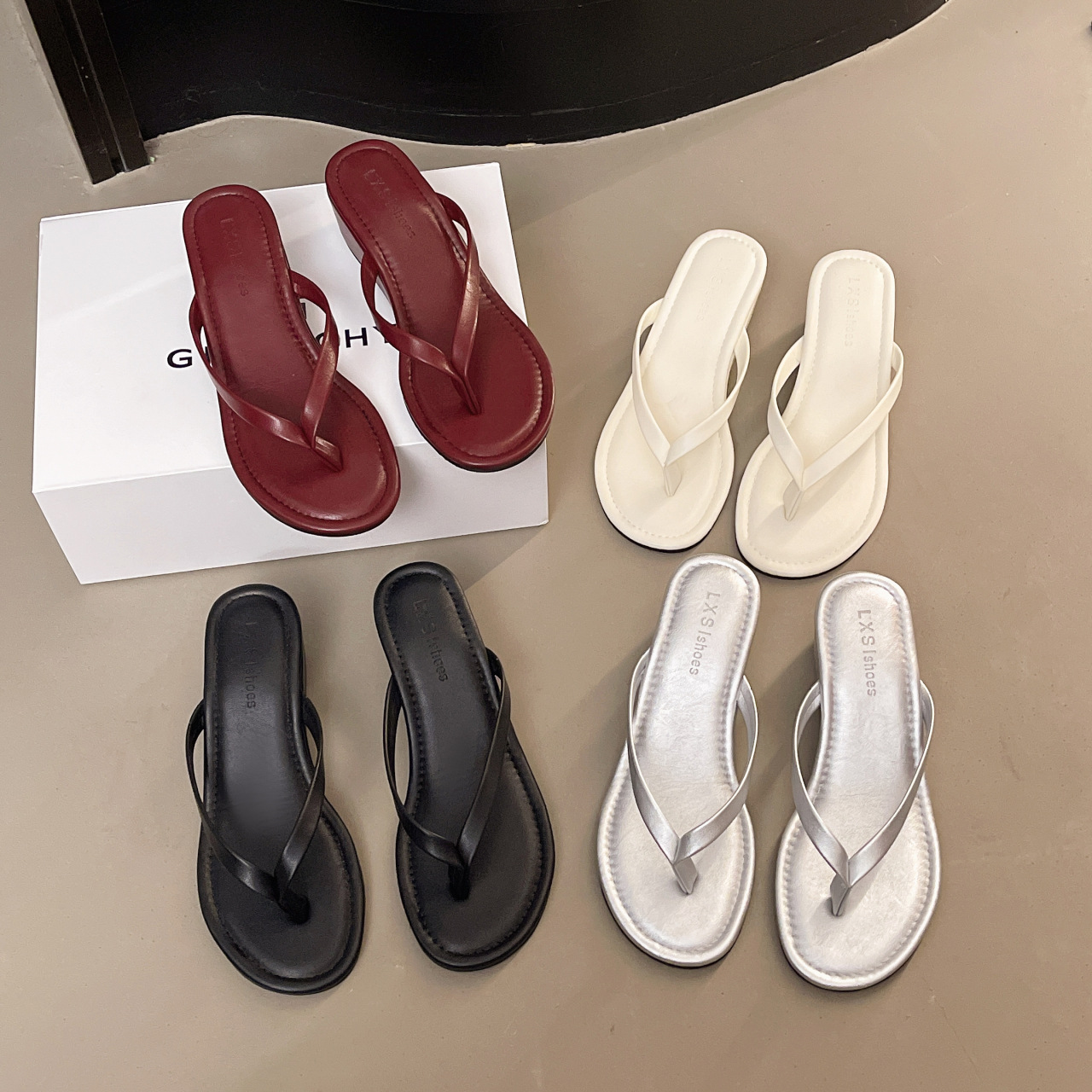 Wedge slippers High heels with pinch toes Designer free Shipping Women wear flip-flops 2025
