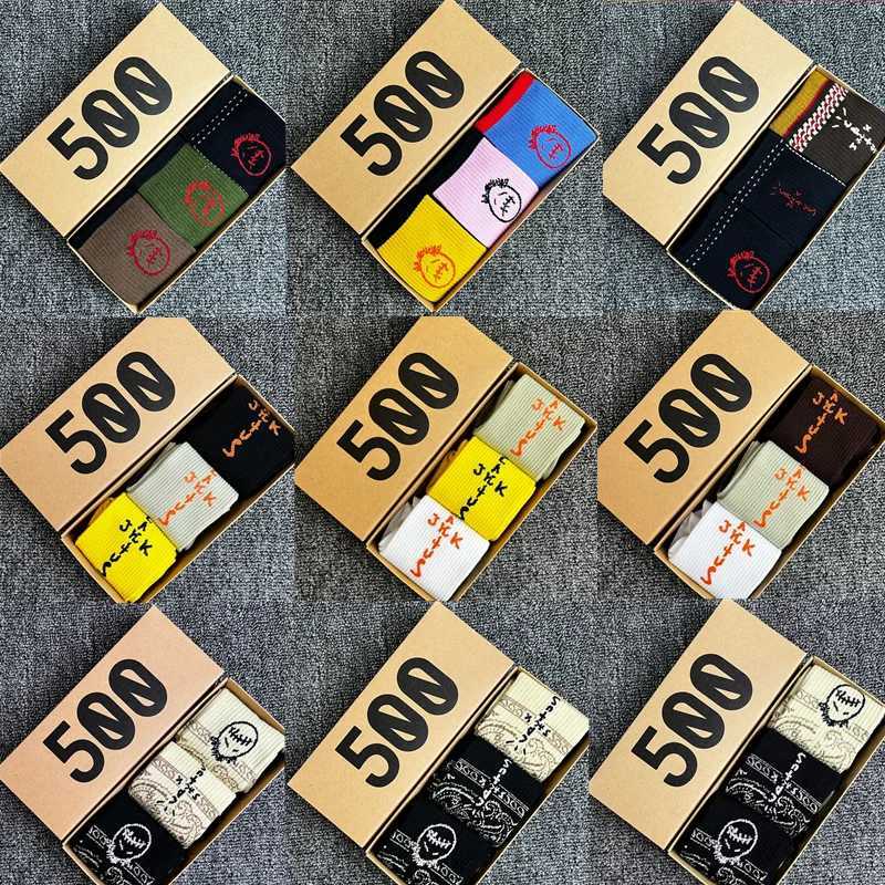 3 pairs of gift boxes for mens cotton sports socks Couples are comfortable and interesting hip-hop trend Free express X250319