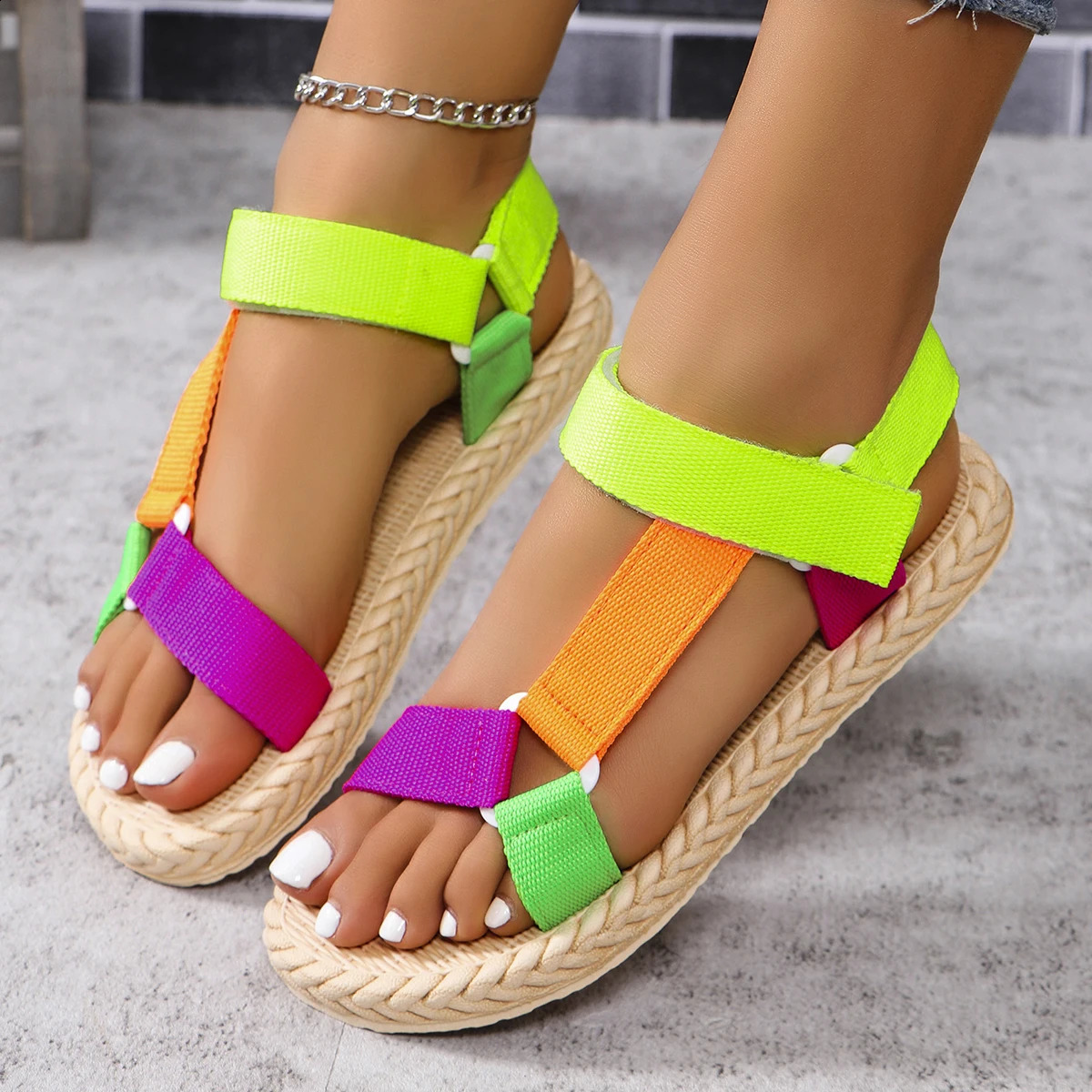 Womens fashion trend School Beach non-slip wear soft soled flat sandals 250318