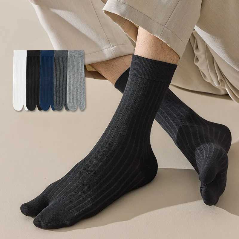 Casual Vertical Stripe Middle Tube 2 Shoes and Socks Mens Solid Color Thumb Split Shoes and Socks Spring Autumn Elastic Double Shoes and Socks X250319