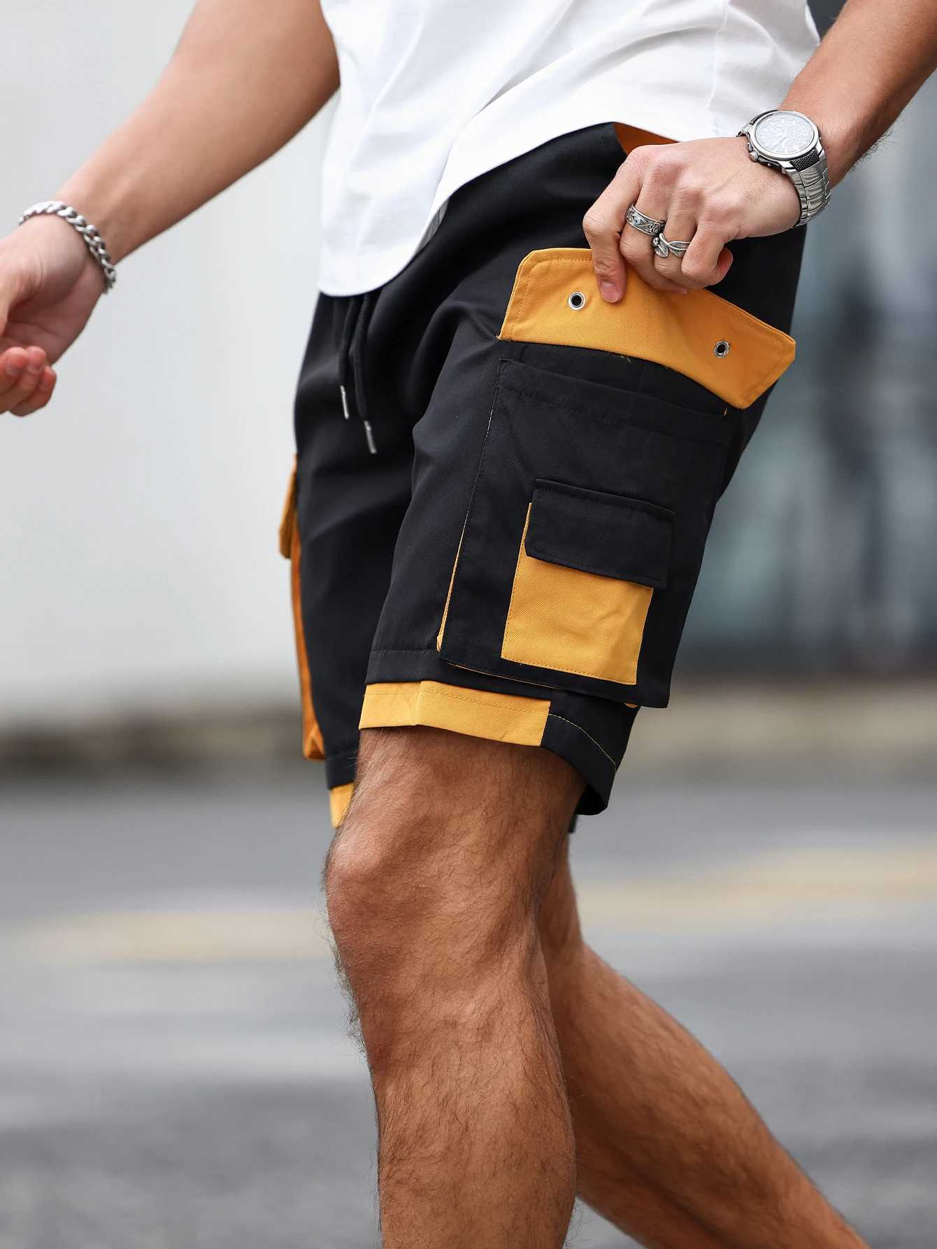 Mens fashionable waist bag cargo shorts used for summer outdoor leisure and work decorative comparison W250319